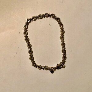 Monet Silver‑Tone Link Bracelet – Excellent Condition - vintage